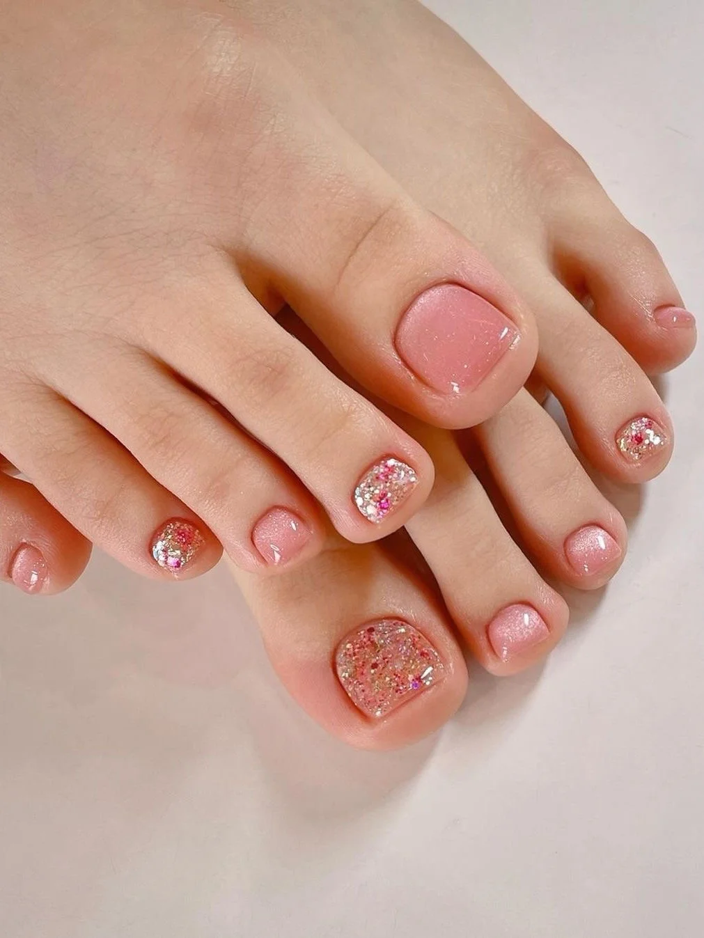 màu nail chân cho da ngăm đen